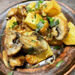 Картофель жареный с грибами